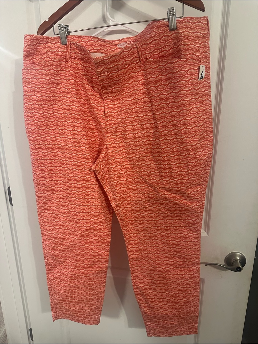 Old Navy Coral Patterned Crop Pants